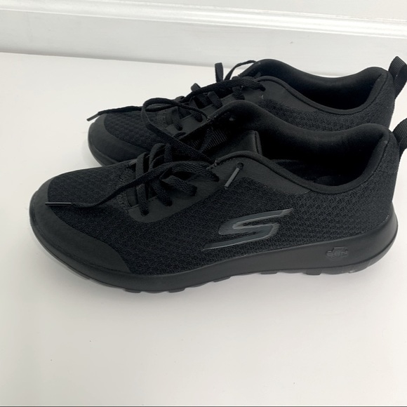 NWT Sckechers Men’s Performance Go Walk sneakers, size 8, Black color - Picture 3 of 5